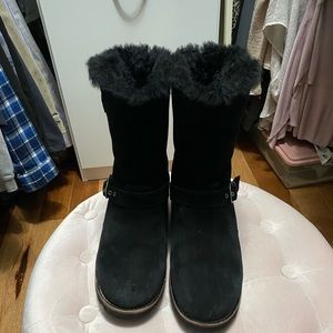 Black Uggs